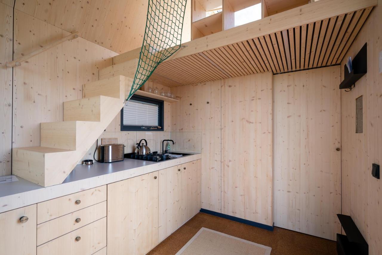Tiny House Pioneer 18 Zur Meerseite - Green Tiny Village Harlesiel Каролинензиль Экстерьер фото